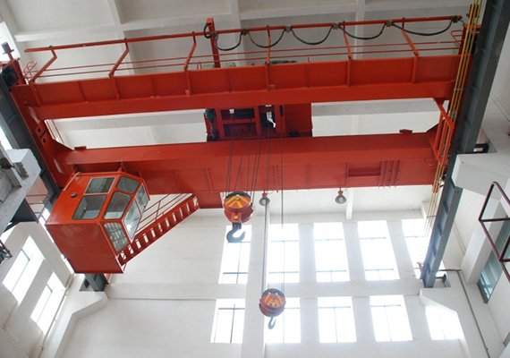 overhead cranes and hoists